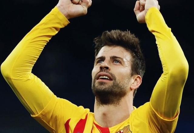 Piqué se esquiva de música de Shakira e analisa caso de Daniel Alves: "Pesado"