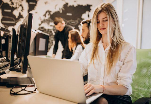 Mulheres ainda são minoria no mercado de Tecnologia da Informação