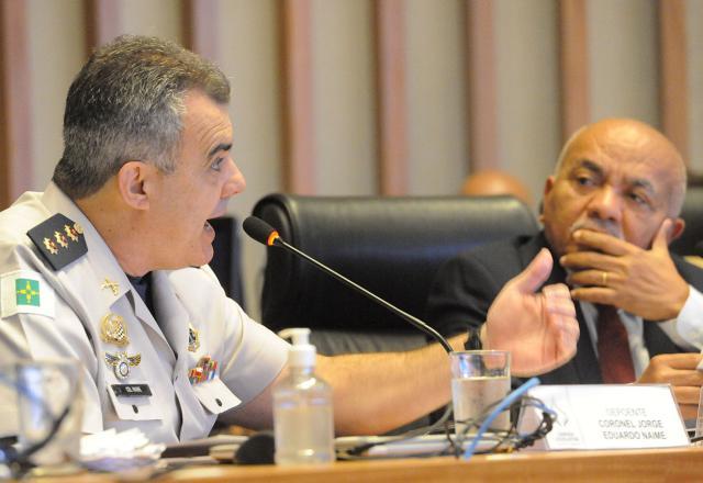 Coronel diz que bolsonaristas viviam realidade paralela: "Disse que era ET"