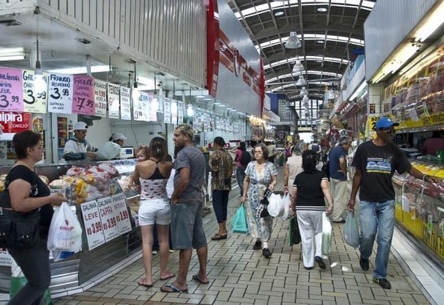 Intenção de Consumo das Famílias cresce 0,8% em março