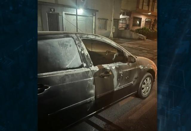 Carro de advogada que atua em casos de violência contra mulher é incendiado