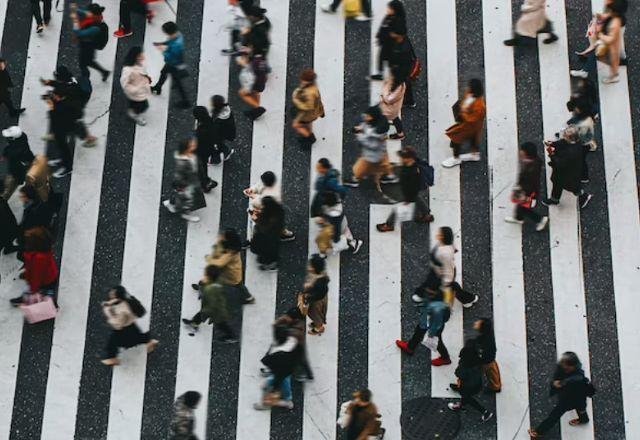 População global deve atingir pico de 8,5 bilhões de pessoas até 2050