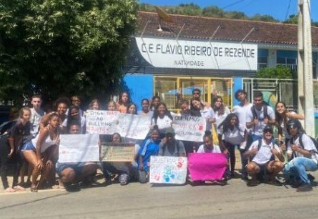 Menina autista sofre bullying e é humilhada em escola do Estado do Rio