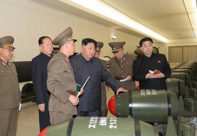 Coreia do Norte promete melhorar arsenal nuclear "com mais rapidez"