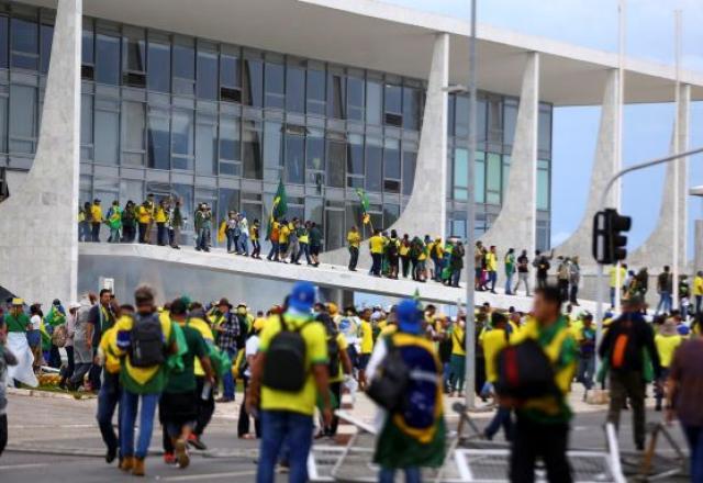 Poder Expresso: deputados do PT e PL debatem foco da CPI dos atos de 8/1