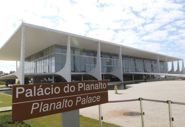 Militares ganham batalha de bastidores e mantêm gabinete de segurança