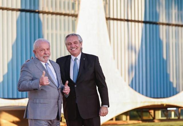 Lula se reúne com presidente argentino para discutir exportações brasileiras