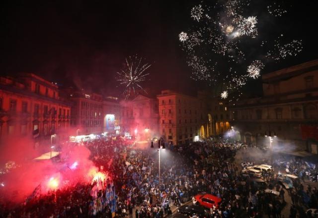 Comemorações por título do Napoli terminam com uma morte