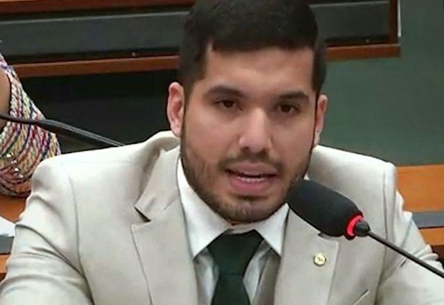 CPMI do 8/01: deputado André Fernandes é investigado por incitar ataques