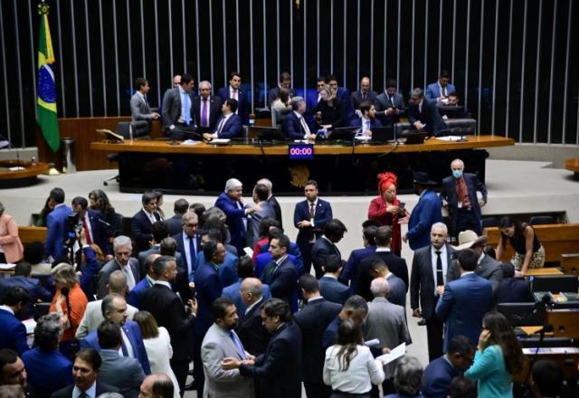 Agenda do Poder: Congresso entra na última semana para votar MPs