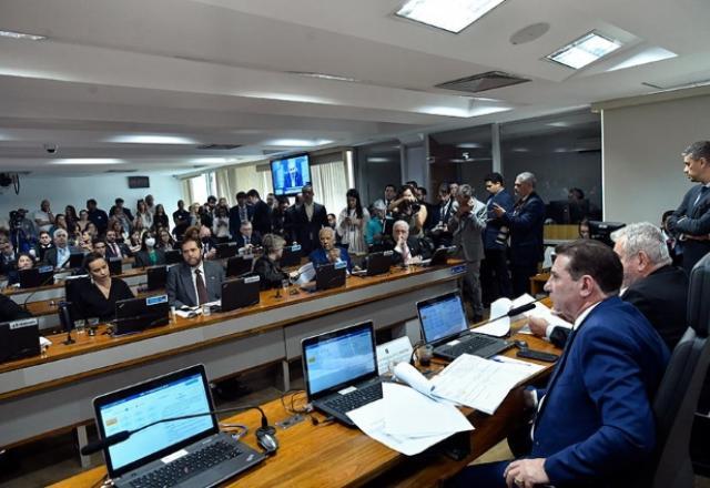 Comissão do Senado analisa proposta das novas regras fiscais