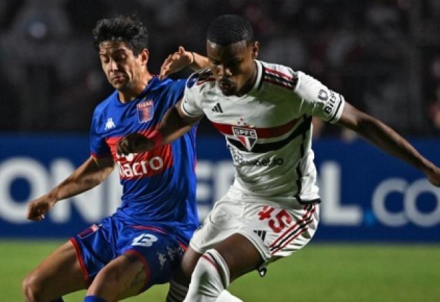 São Paulo vence Tigre e avança direto às oitavas da Copa Sul-Americana