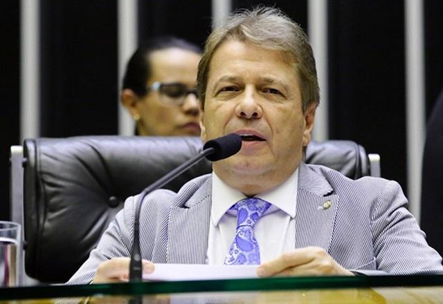 Deputado apresenta denúncia contra procuradores por ação sobre Jovem Pan