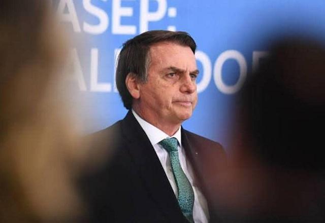 Deputados governistas querem depoimento de Bolsonaro na CPMI do 8/1