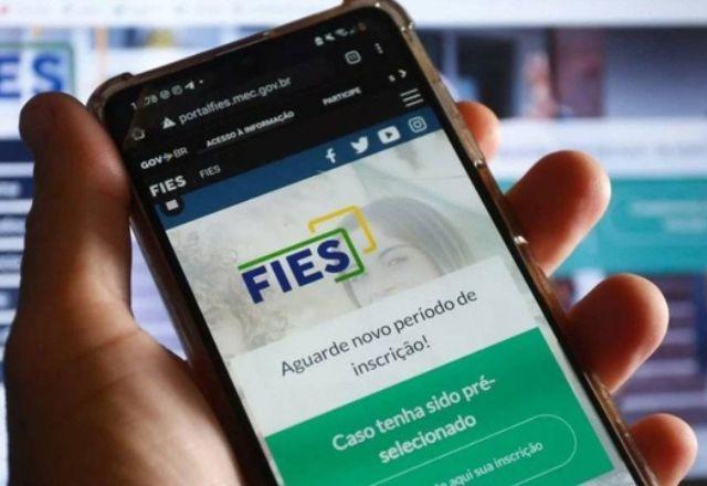 Fies inicia convocação de estudantes aprovados na lista de espera