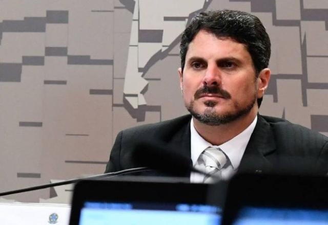 Marcos do Val chega à PF para depor sobre suposto plano golpista