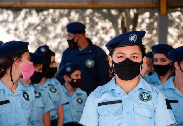 Entenda as diferenças entre os colégios militares e os cívico-militares