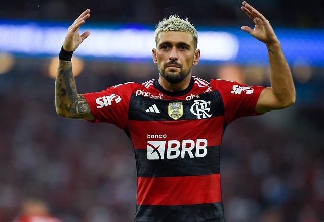 Flamengo bate Grêmio e larga na frente na semifinal da Copa do Brasil