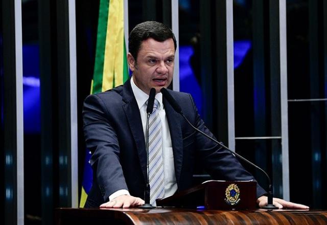 Defesa de Anderson Torres vai recorrer de pedido para devolução de salários à PF