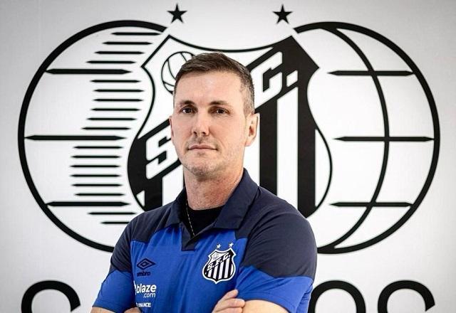 Santos demite Paulo Turra após sequência sem vitórias