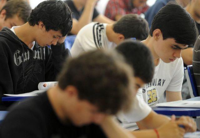 Novo Ensino Médio deve aumentar carga horária das disciplinas obrigatórias