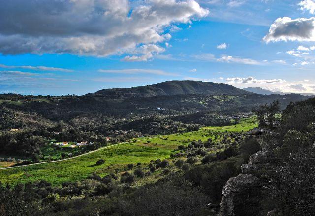 Descubra a Serra da Arrábida: um paraíso escondido a 45 minutos de Lisboa