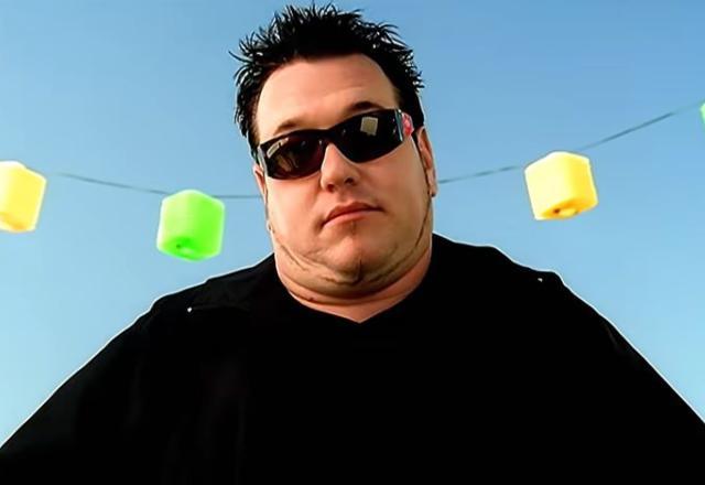 Com insuficiência hepática, Steve Harwell, ex-Smash Mouth, está sob cuidados paliativos