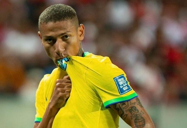 Richarlison revela problemas extracampo: "Pessoas só de olho no meu dinheiro"