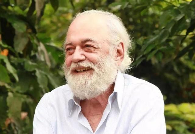 Poeta Paulo André Barata morre no dia de seu aniversário de 77 anos