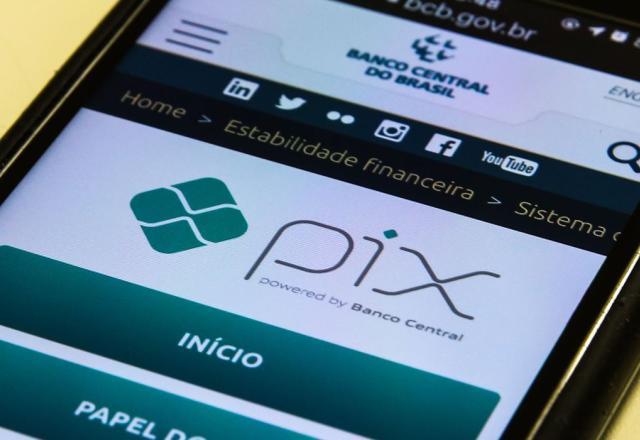 Polícia descobre novo golpe do Pix e prende cinco integrantes de quadrilha