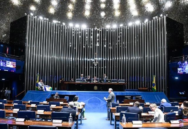 Saiba como renegociar as dívidas do Fies, aprovado pelo Congresso