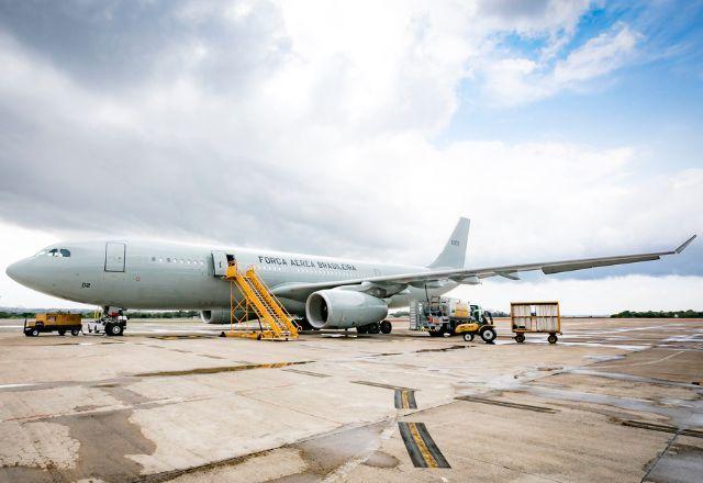 Quinto avião da FAB decola de Tel Aviv com 215 brasileiros