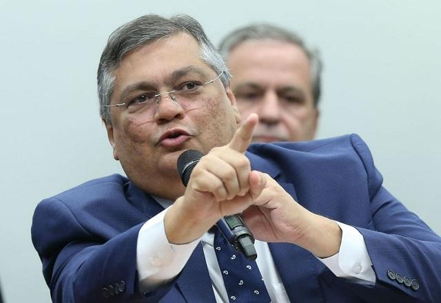 Governo brasileiro vai receber dos EUA doação de câmeras para policiais, diz Dino