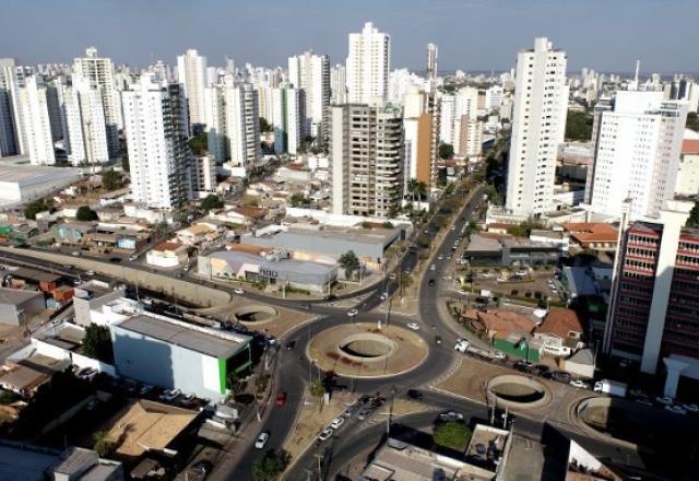 7°C a mais: onda de calor ganha força, mas não chega ao litoral do Sudeste