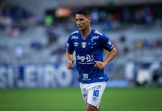 Aos 38 anos, Thiago Neves anuncia aposentadoria: "Hora de parar"