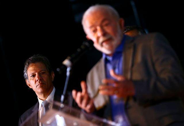 Bolsa cai depois de Lula dizer que déficit fiscal "dificilmente será zero"