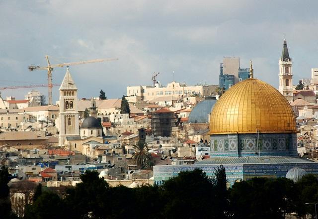 Policial israelense é esfaqueado por palestino e fica em estado grave