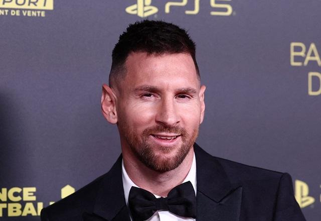 Maior da história? Messi conquista Bola de Ouro pela oitava vez