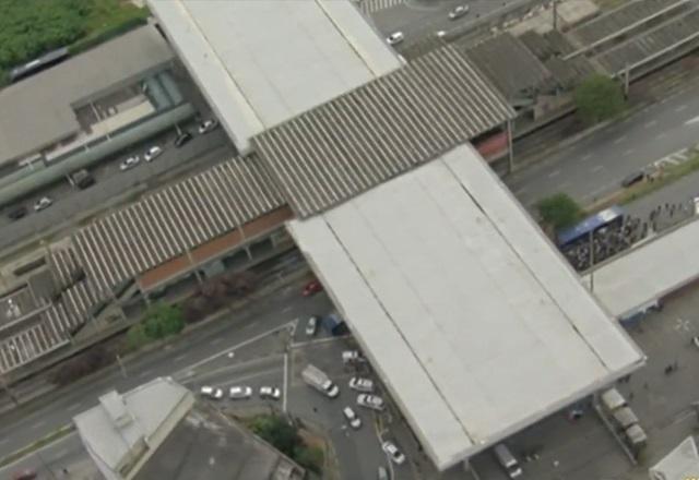 SP: Passageiros enfrentam problemas em linhas de trem e metrô