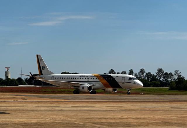 Voo com brasileiros que estavam na Cisjordânia pousa em Brasília