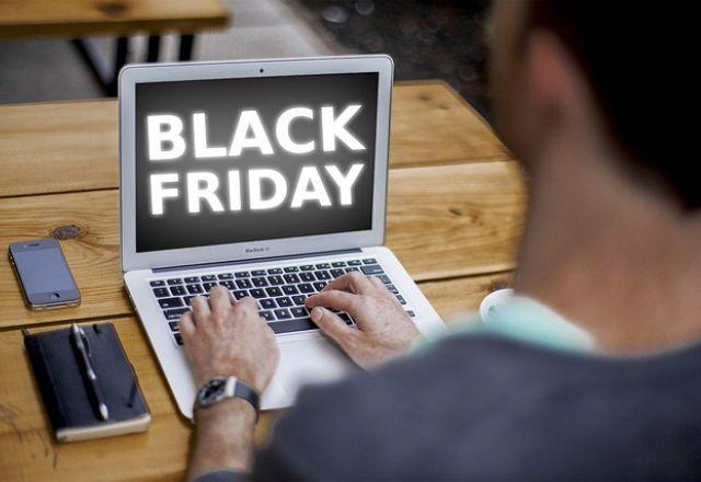 Especialista dá dicas para consumidores se protegerem de golpes na Black Friday