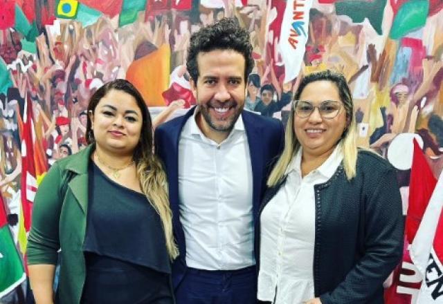 Boulos e Janones justificam fotos com mulher de traficante