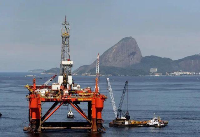 Petroleiras geraram US$ 20 trilhões em dano climático em 33 anos, diz estudo