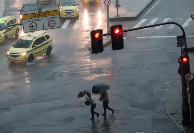 Sudeste e centro-oeste terão tempestades no final de semana; ventos podem chegar a 100km/h