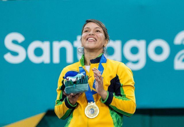 Fã que perdeu a visão após show do RBD conquista medalha de ouro no Parapan 2023