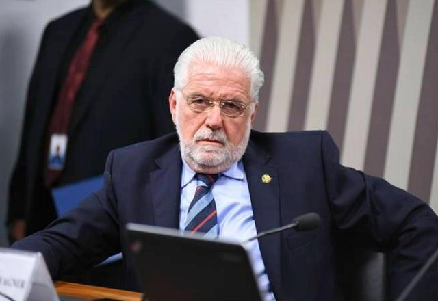 Jaques Wagner diz que voto em PEC que limita decisões individuais no STF foi "pessoal"