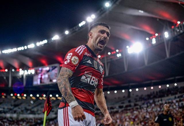 Flamengo chega a 34ª rodada a dois pontos do líder, assim como em 2009 e 2020