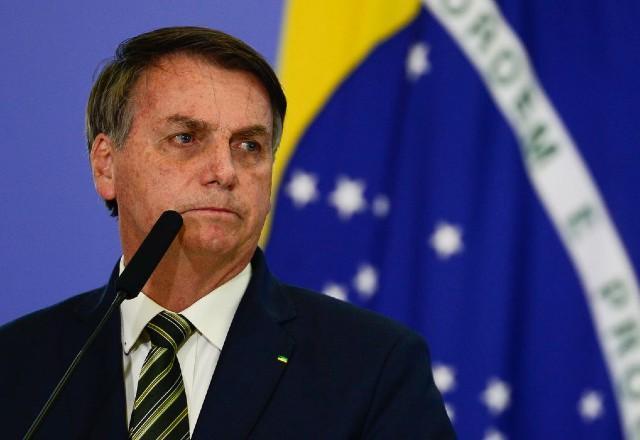 STF mantém multa de R$ 20 mil a Bolsonaro por reunião com embaixadores