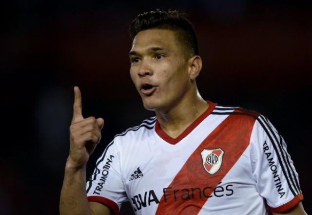 Ex-River é suspenso por assédio sexual durante intervalo de partida