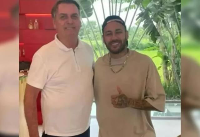 Neymar ganha medalha de Bolsonaro: "Imbrochável, imorrível e incomível"